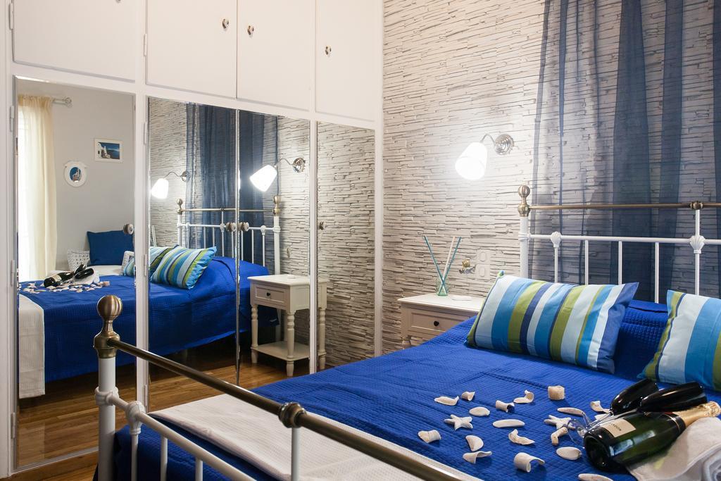 Elegant And Safe Gold And Blue Apartment Walk To Acropolis Athen Eksteriør billede